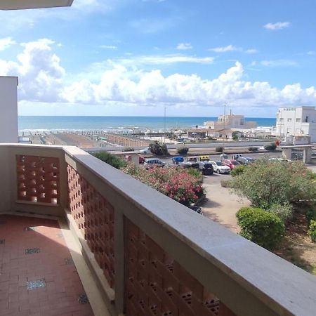 Ostia Loft Fronte Mare Lägenhet Exteriör bild